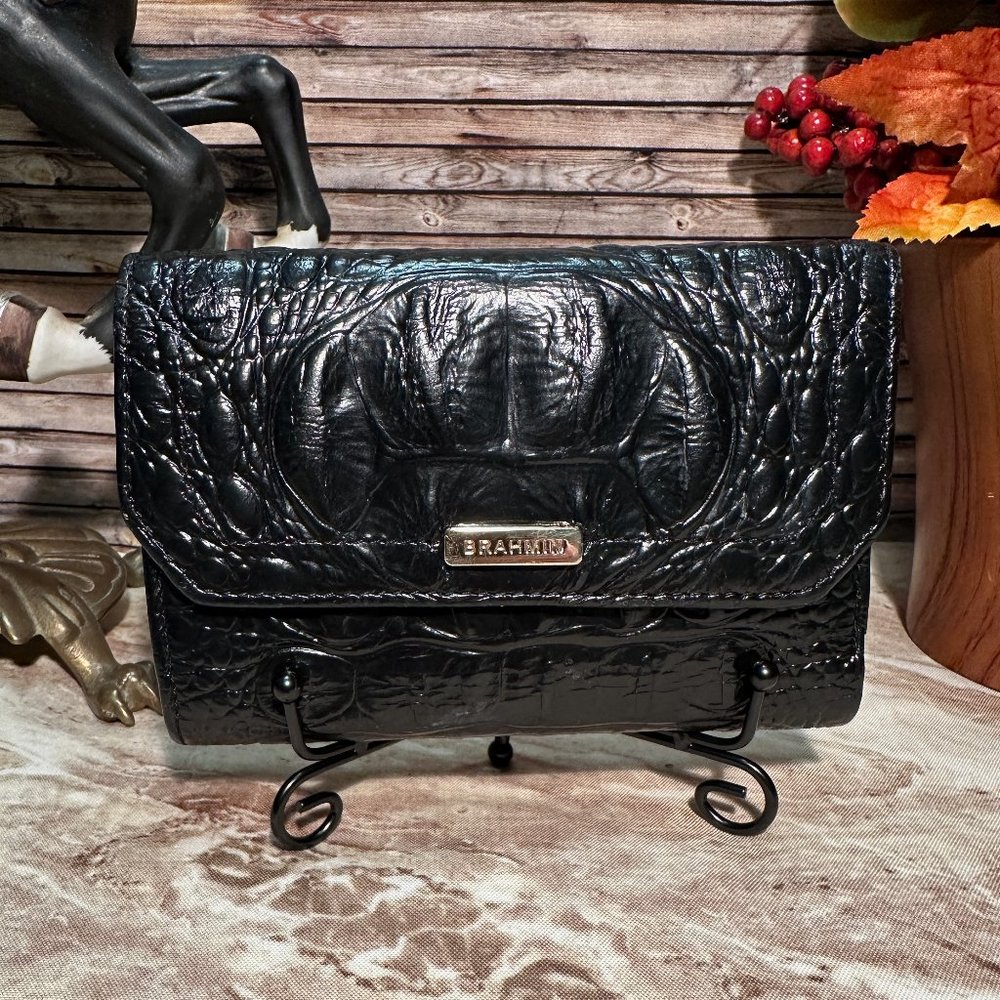 NWOT Brahmin Melbourne Wallet